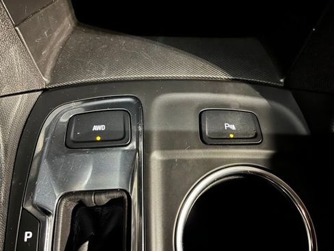 Used 2024 Chevrolet Equinox LT AWD/4WD image 32