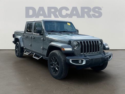 Used 2022 Jeep Gladiator Sport image 1