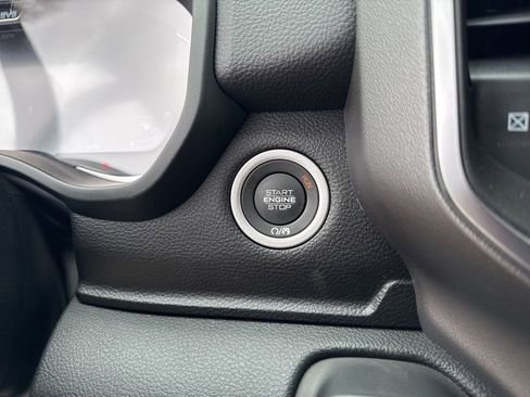 New 2026 RAM 1500 Big Horn AWD/4WD image 16