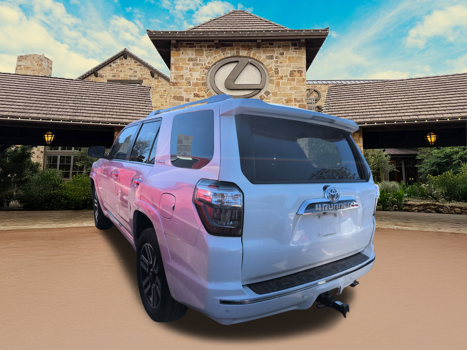 Used 2015 Toyota 4Runner Limited w/ Convenience Package AWD/4WD image 4