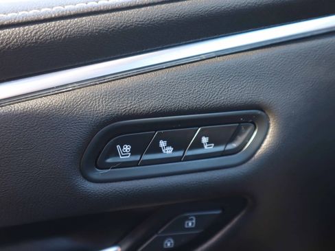 Used 2022 Cadillac Escalade Premium Luxury w/ Performance Package image 24