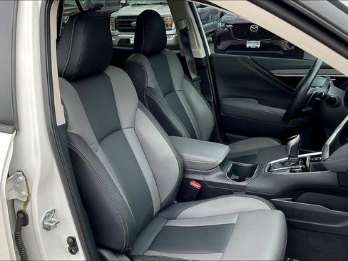 Used 2025 Subaru Outback Onyx Edition XT image 7