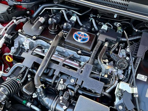 Used 2021 Toyota Corolla LE image 31