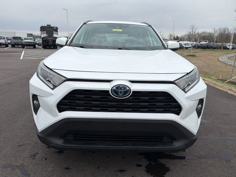 Used 2021 Toyota RAV4 XLE w/ XLE Grade Weather Package image 13