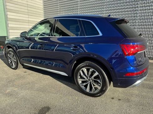 Certified 2025 Audi Q5 2.0T Premium Plus image 3