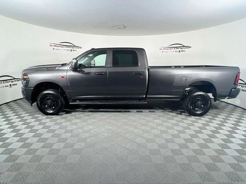 Used 2025 RAM 2500 Tradesman AWD/4WD image 5