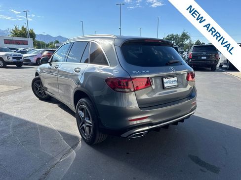 Used 2021 Mercedes-Benz GLC 300 4MATIC image 5