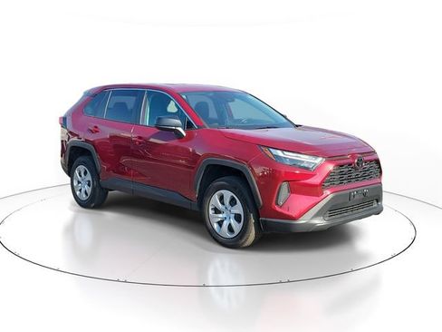 Used 2024 Toyota RAV4 LE AWD/4WD image 2