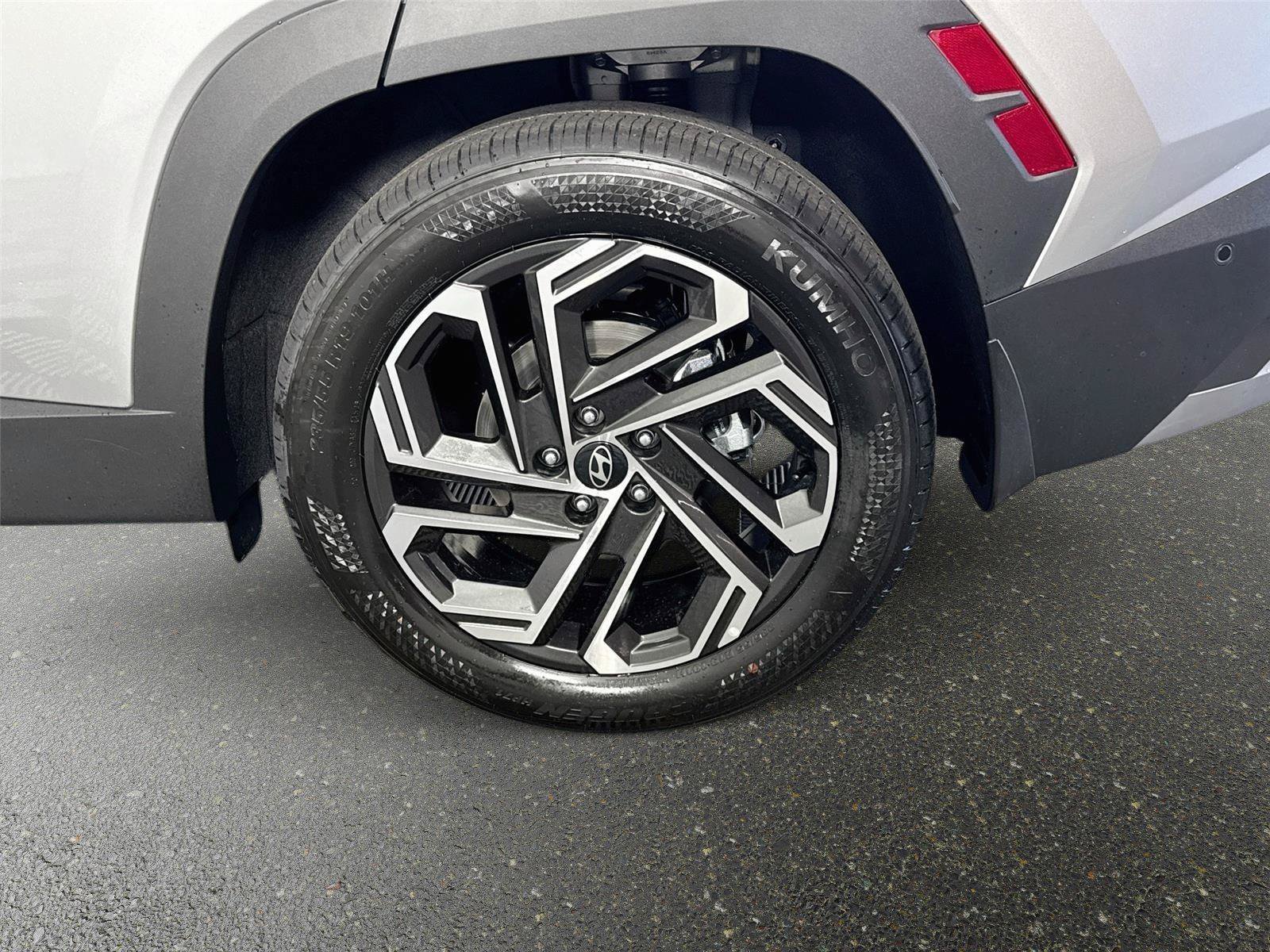 New 2026 Hyundai Tucson Limited FWD image 33
