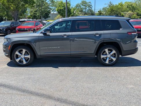 Used 2021 Jeep Grand Cherokee L Limited RWD image 7