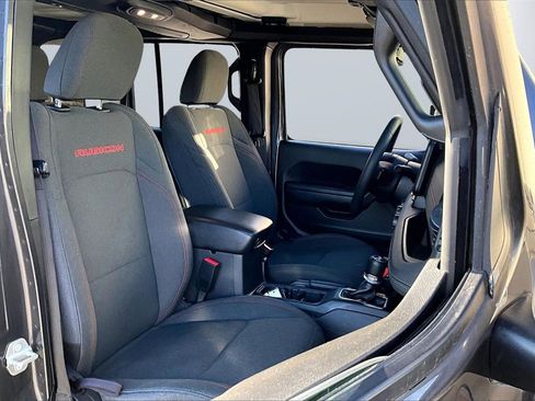 Certified 2024 Jeep Wrangler Unlimited Rubicon image 22