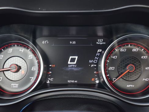 Used 2021 Dodge Charger SXT w/ Leather Interior Group RWD image 10