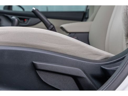 Used 2018 Subaru Impreza 2.0i image 16