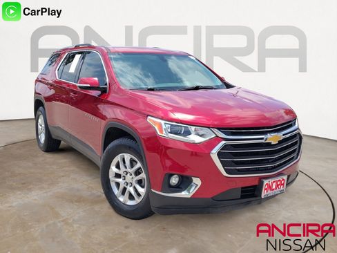 Used 2018 Chevrolet Traverse LT FWD image 1