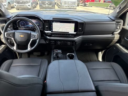 Used 2025 Chevrolet Silverado 1500 LTZ w/ Z71 Off-Road Package AWD/4WD image 6