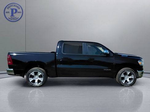 Used 2023 RAM 1500 Laramie AWD/4WD image 9