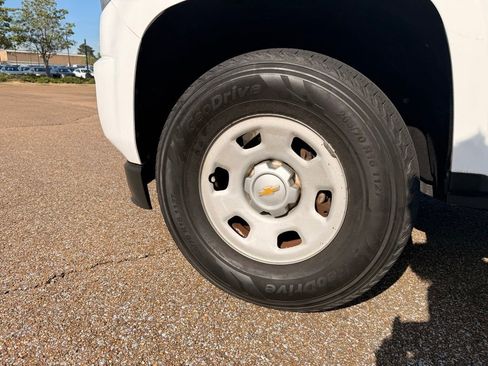 Used 2015 Chevrolet Colorado W/T image 12