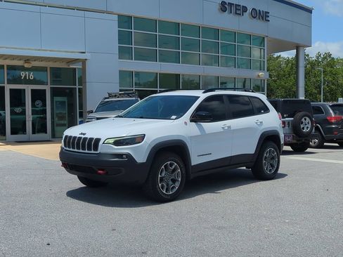 Used 2022 Jeep Cherokee Trailhawk w/ Sound & Nav Group AWD/4WD image 1