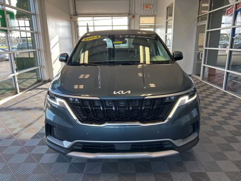 Certified 2024 Kia Carnival EX image 2