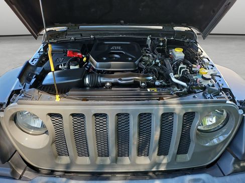 Used 2018 Jeep Wrangler Unlimited Sport S AWD/4WD image 36