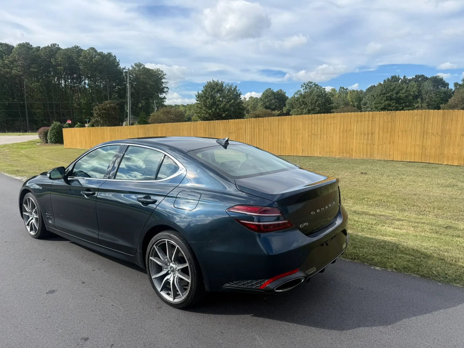 Used 2022 Genesis G70 3.3T RWD image 30