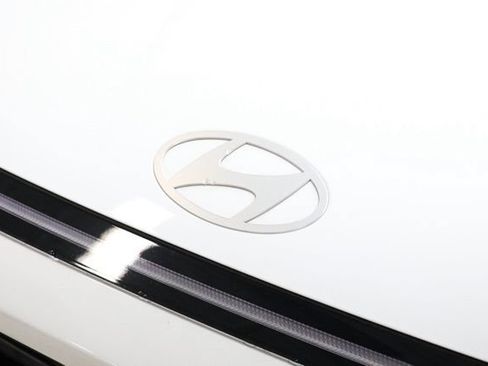 Used 2025 Hyundai Sonata SEL FWD image 10