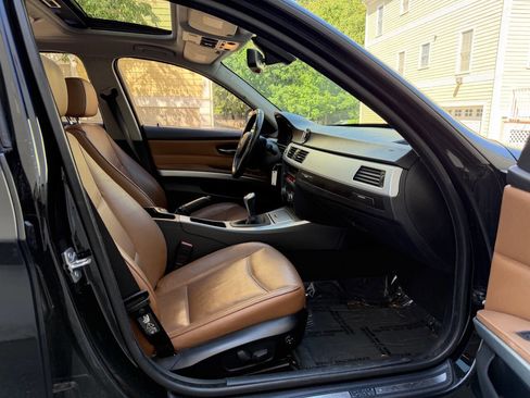 Used 2010 BMW 328i Sedan RWD image 14