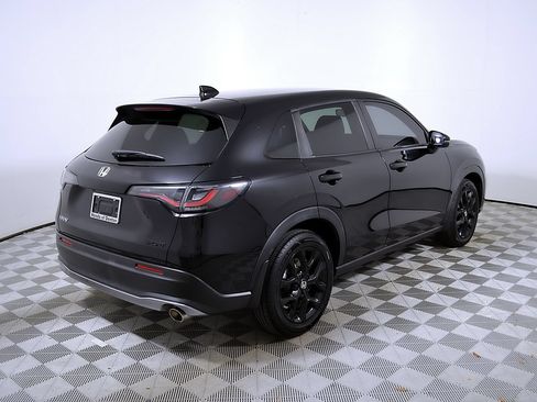 Used 2024 Honda HR-V Sport image 8