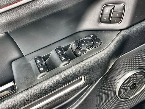 Used 2023 Ford Expedition Limited image 29