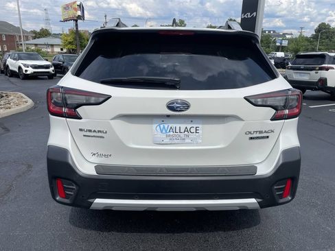 Used 2020 Subaru Outback Touring AWD/4WD image 5
