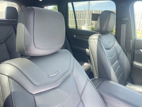 Certified 2025 Cadillac XT6 Sport w/ Platinum Package AWD/4WD image 35
