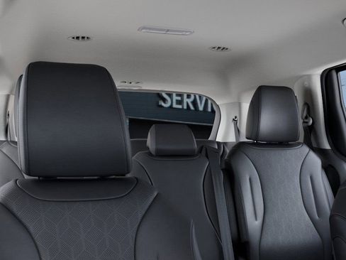 New 2026 Kia Carnival LXS image 27