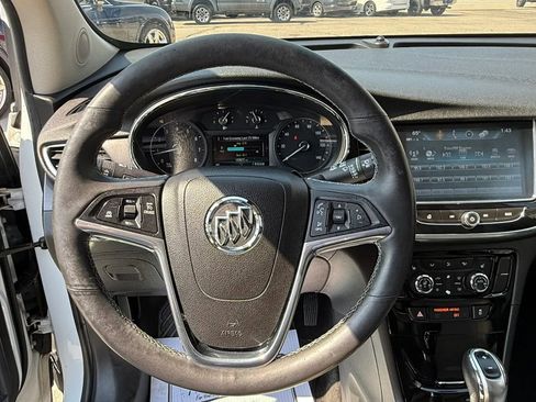 Used 2018 Buick Encore Essence image 17