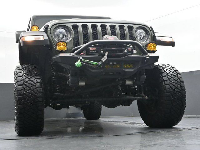 Used 2023 Jeep Gladiator Mojave w/ Cold Weather Group AWD/4WD image 41