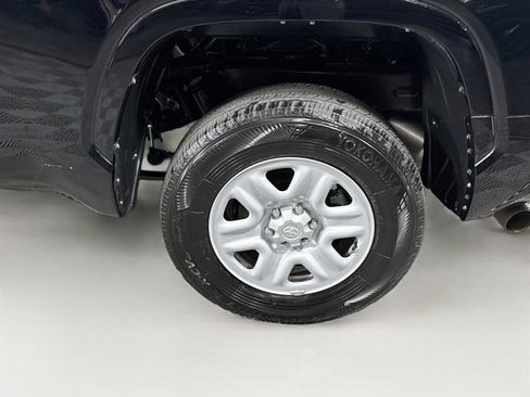 Used 2025 Toyota Tundra SR AWD/4WD image 23