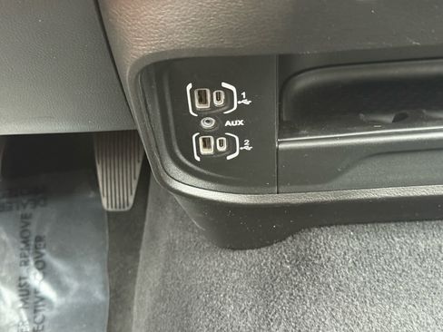 Used 2024 RAM 3500 Big Horn image 23