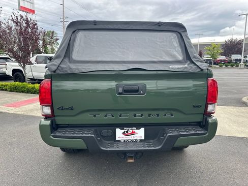 Used 2021 Toyota Tacoma SR5 w/ Trail Edition AWD/4WD image 4