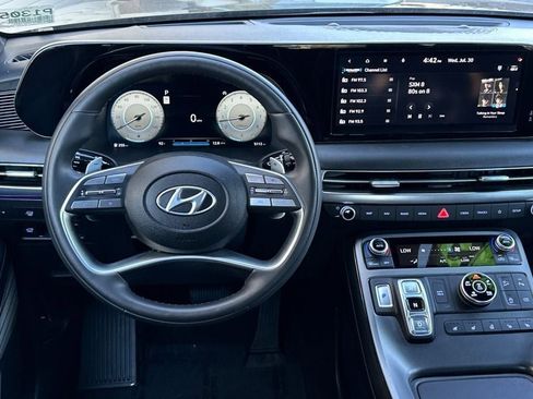 Used 2025 Hyundai Palisade Calligraphy image 12