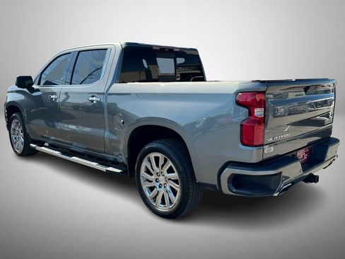 Used 2019 Chevrolet Silverado 1500 High Country w/ High Country Premium Package image 4