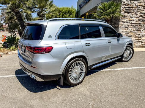 Used 2022 Mercedes-Benz Maybach GLS 600 4MATIC image 7