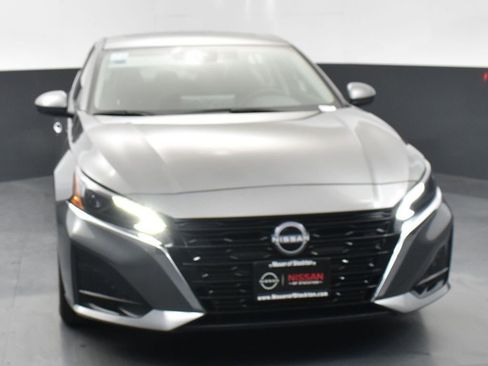 New 2025 Nissan Altima 2.5 SV w/ SV Special Edition Package image 2