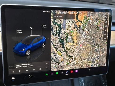 Used 2023 Tesla Model Y Long Range AWD/4WD image 18