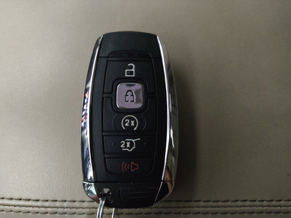 Used 2019 Lincoln MKC Reserve w/ MKC Climate Package FWD image 32