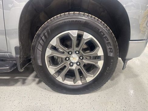 Used 2023 Chevrolet Silverado 1500 High Country w/ Z71 Off-Road Package image 19