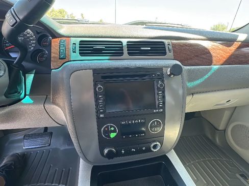 Used 2008 GMC Sierra 3500 SLT AWD/4WD image 12