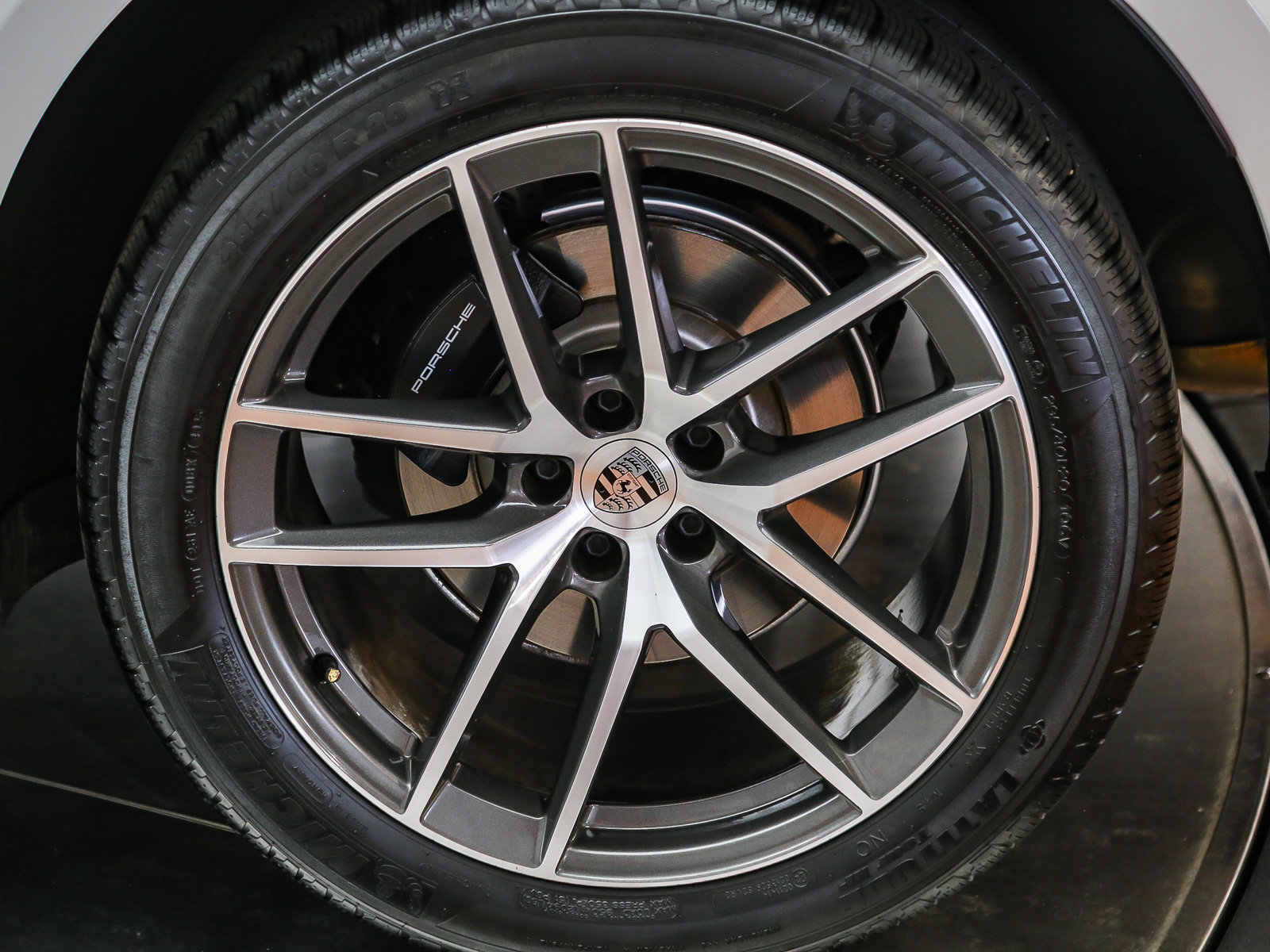 Certified 2026 Porsche Macan AWD/4WD image 14