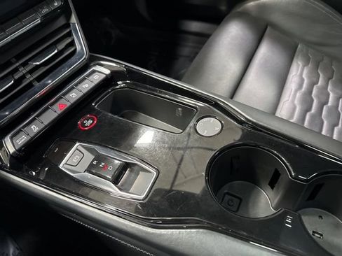 Used 2022 Audi e-tron GT Prestige w/ Prestige Package image 21
