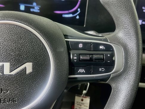 Used 2023 Kia Sportage LX FWD image 19