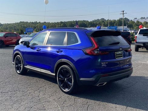 Certified 2025 Honda CR-V Sport Touring image 3