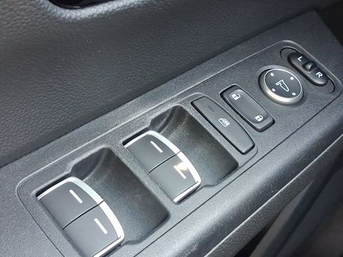 Used 2025 Honda CR-V EX-L image 13